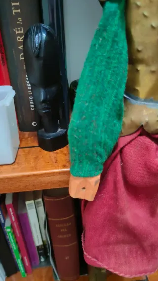 Marioneta de madera artesanal. Titella