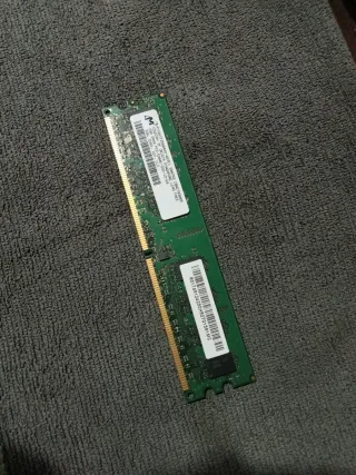Memoria RAM Micron 2GB DDR2-667