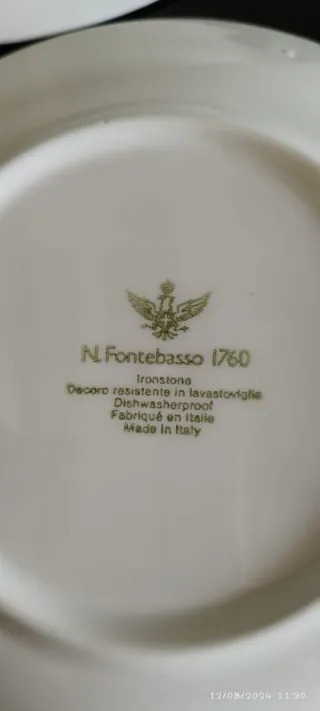 Servizio piatti 27 pz fantasia puntini neri