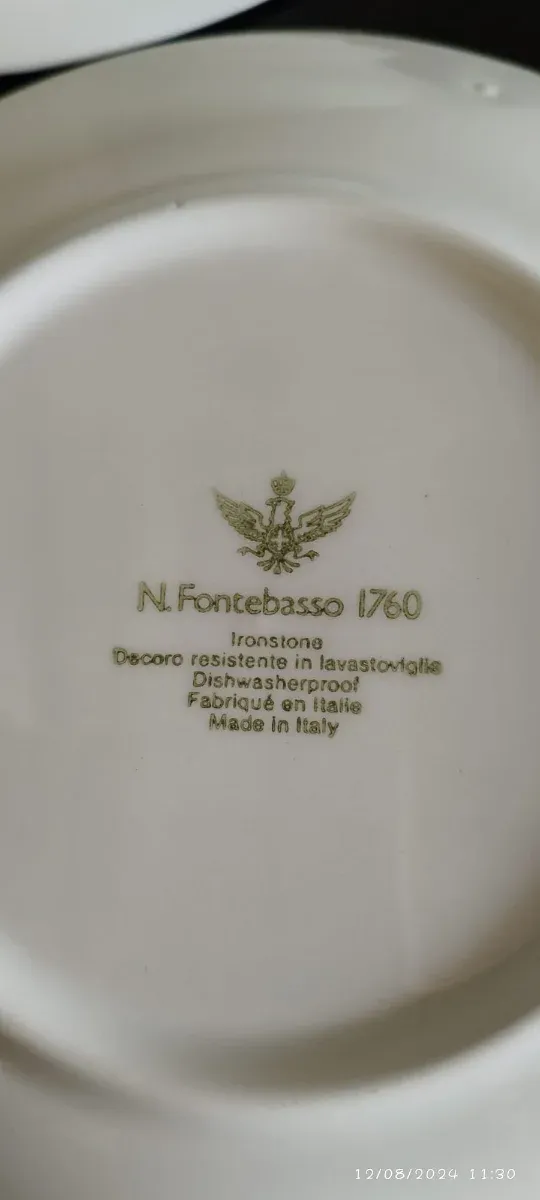 Servizio piatti 27 pz fantasia puntini neri