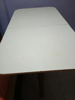 Mesa extensible blanca grande plegable