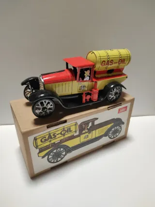 Camión de Juguete Payá Réplica Gas-Oil