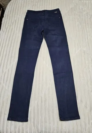 Pantalón vaquero azul mujer Zara