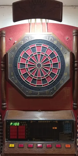 Máquina de dardos electrónica