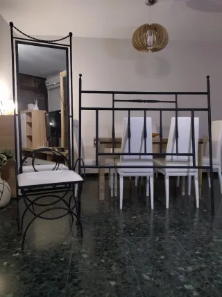 Conjunto Forja: Espejo, Cabecero y Banco