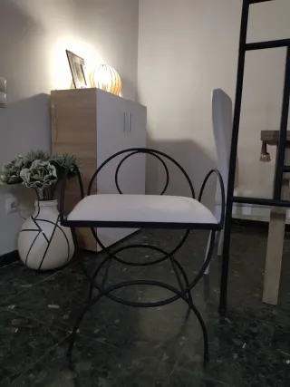 Conjunto Forja: Espejo, Cabecero y Banco