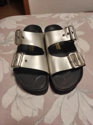 Sandalias Genius plataforma negras y plateadas