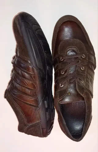 Zapatos deportivos marrones talla 43