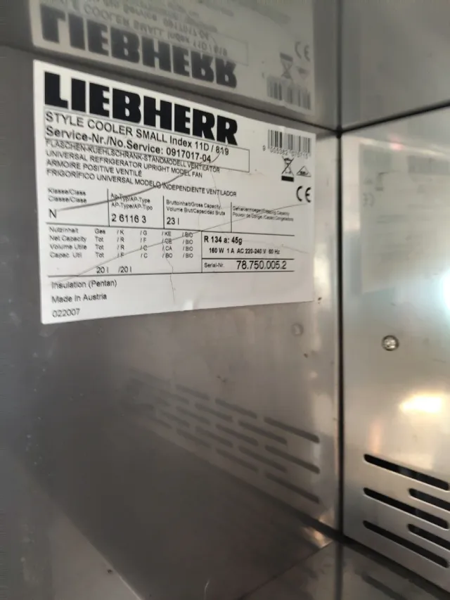 Nevera mini Red Bull