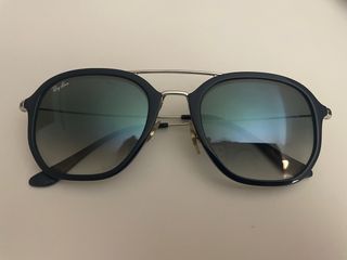 Gafas de sol Ray-Ban azules y grises