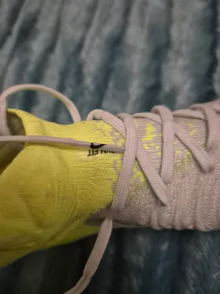 Nike Phantom Talla 41 Botas Fútbol