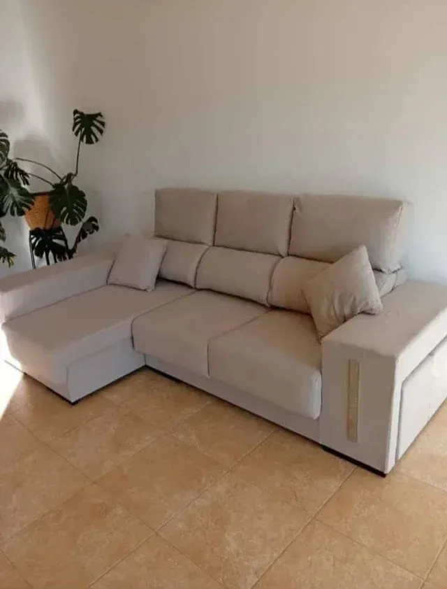 Sofá chaise longue gris