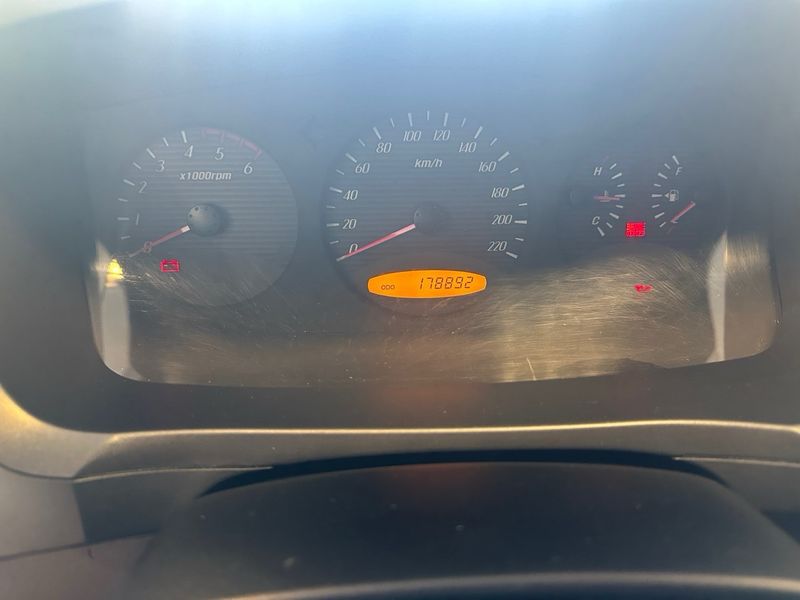 SsangYong Kyron 200 Xdi 2010, foto 4