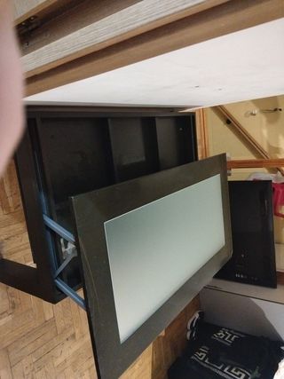 Mesita de comedor de cristal y madera