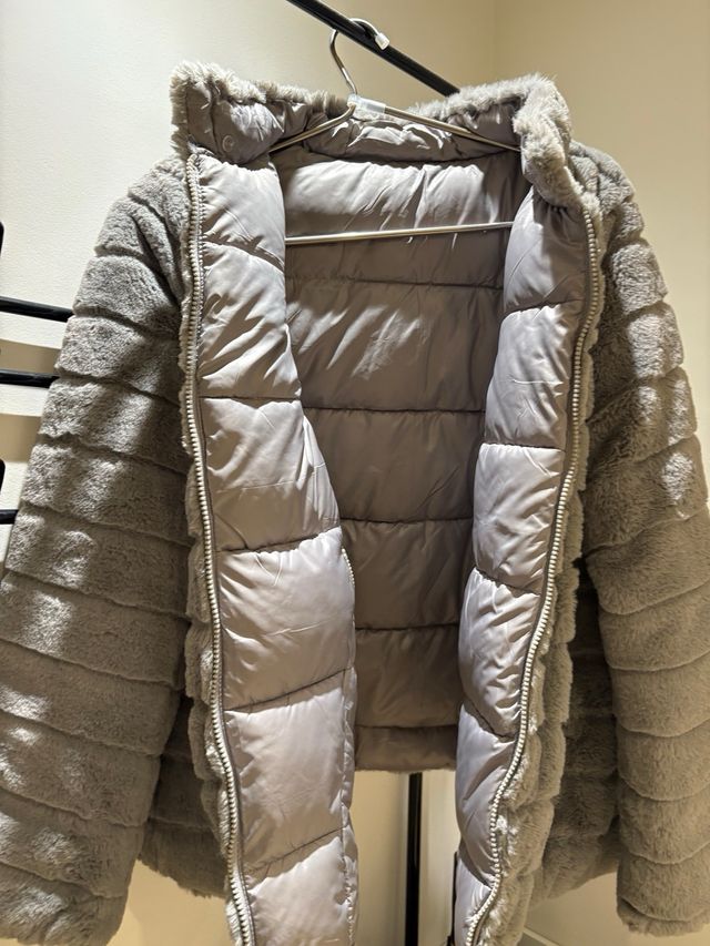 Chaqueta de pelo sintético gris mujer