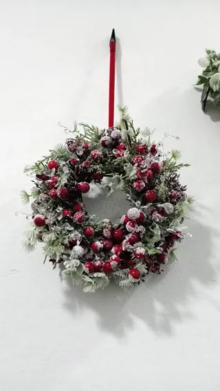 Ghirlanda Natalizia Bacche Rosse e Cristalli