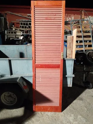 Hojas de ropero de madera