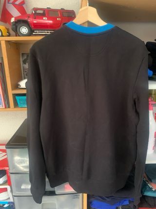 Sudadera Lotto Negra con Logo Azul