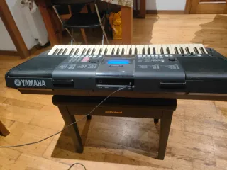 Yamaha PSR-E423 Teclado Digital