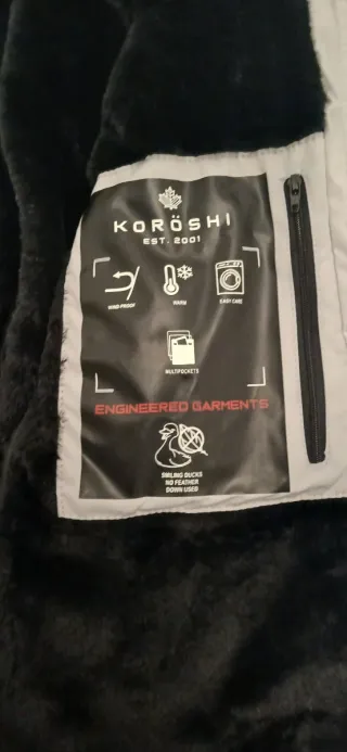 Cazadora Koroshi blanca y negra