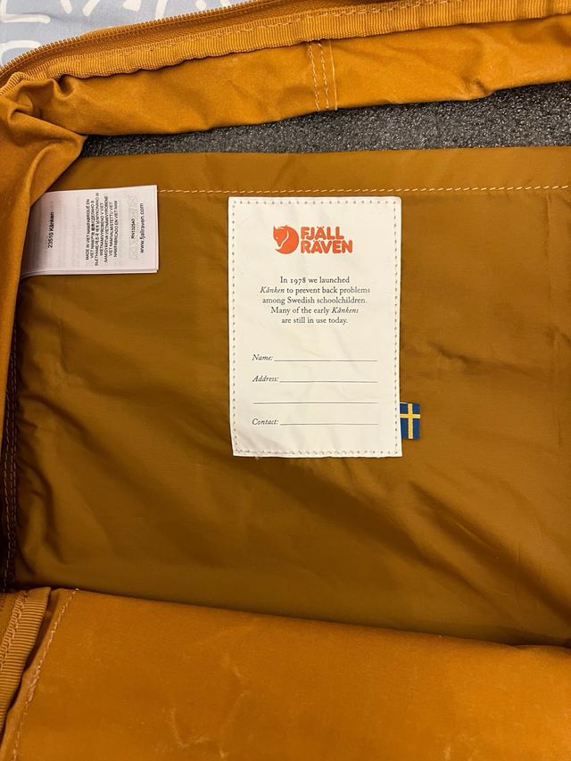 Pareja Mochilas Fjallraven Kanken Azul y Mostaza