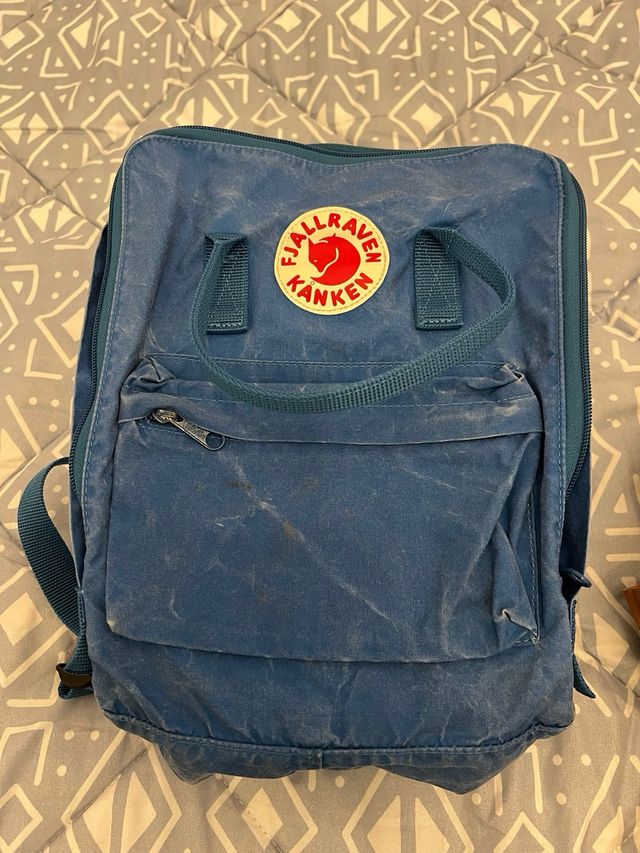 Pareja Mochilas Fjallraven Kanken Azul y Mostaza