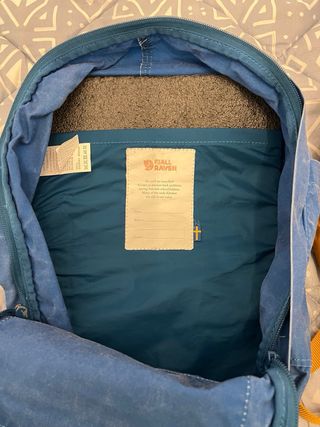 Pareja Mochilas Fjallraven Kanken Azul y Mostaza