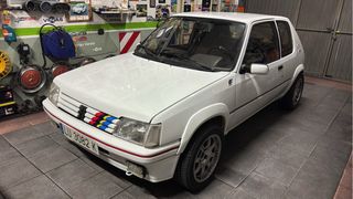 Peugeot 205