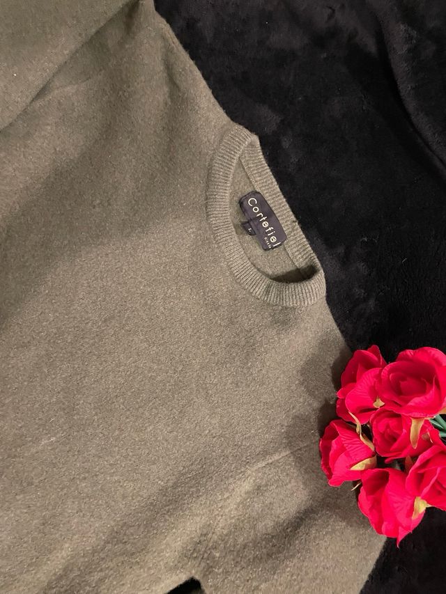 Sudadera Cortefiel verde musgo corte recto