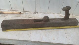 Cepillo de carpintero antiguo