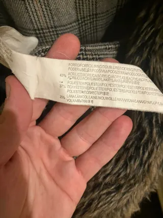 Sudadera Pull & Bear gris con capucha