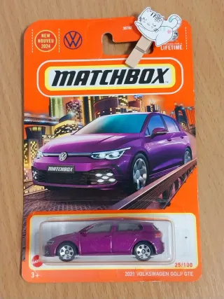 Matchbox 2021 Volkswagen Golf GTE Morado