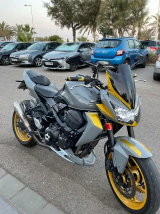 Kawasaki Z750 año 2012