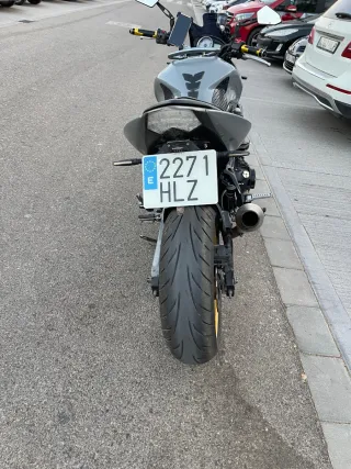 Kawasaki Z750 año 2012