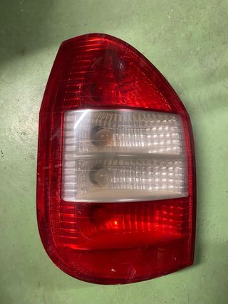Faro trasero Opel Zafira