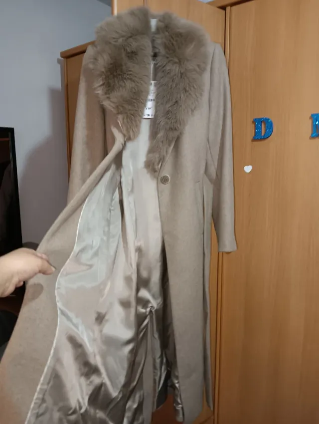 Abrigo largo lana con cuello pelo