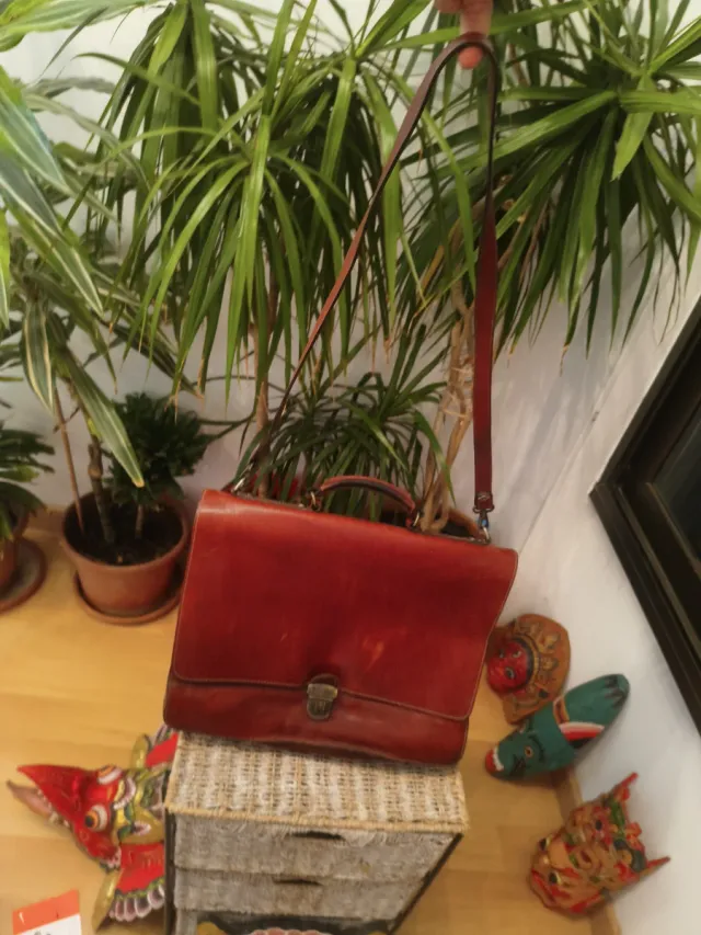 Valigetta per avvocato in pelle a tracolla