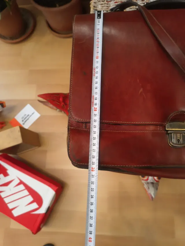 Valigetta per avvocato in pelle a tracolla