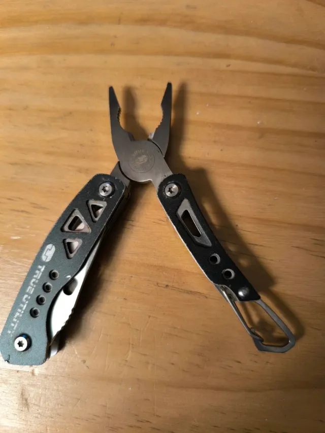 Pinze multiuso True Utility