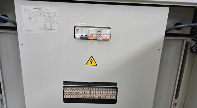 Armario Metálico GAPSA Electrificado