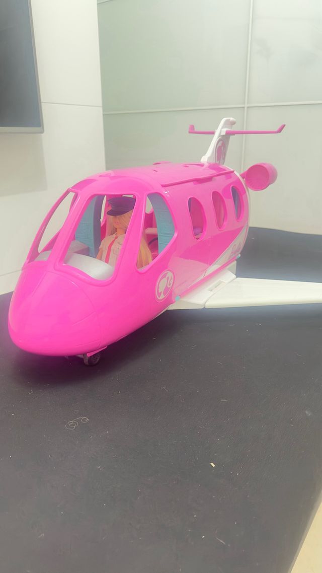 Avión de Barbie con Muñeca y Maletas