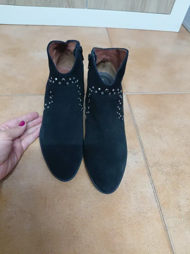 Botas de piel marca Hispanitas mujer negras