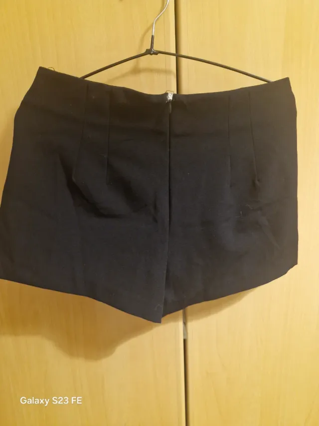 Falda pantalón Bershka negra talla S