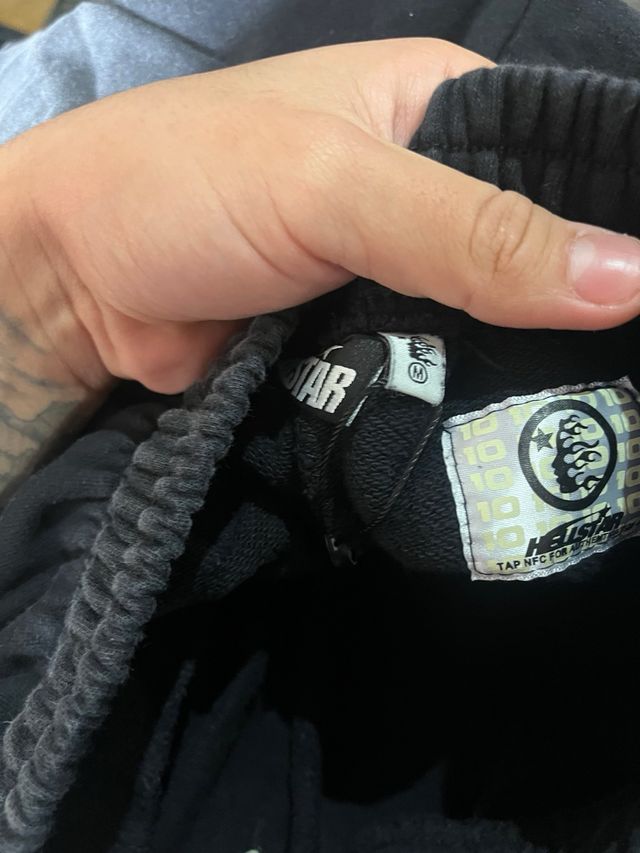 Pantalón Hellstar Negro con Estampado