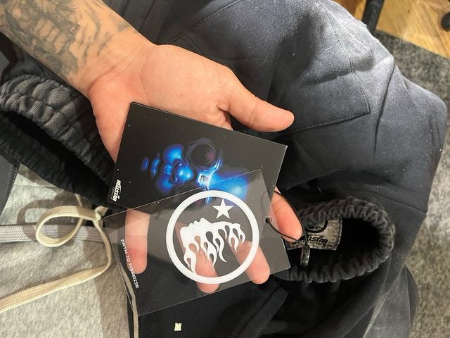 Pantalón Hellstar Negro con Estampado