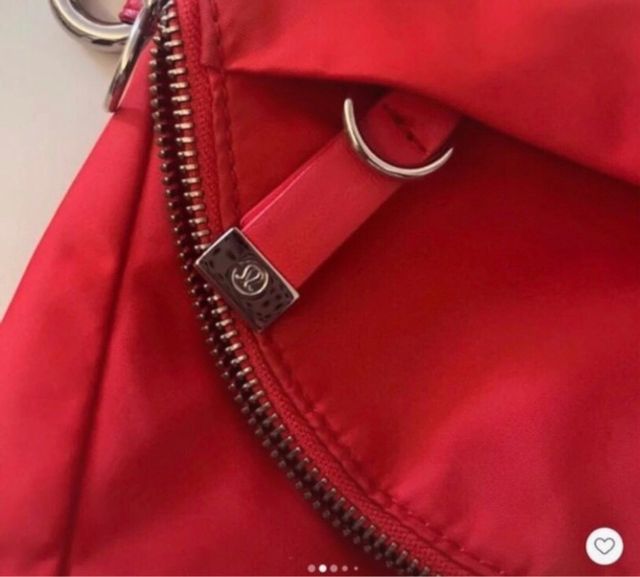 Bandolera Lululemon Roja