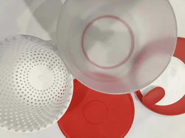 Centrifugadora Tupperware Roja y Blanca