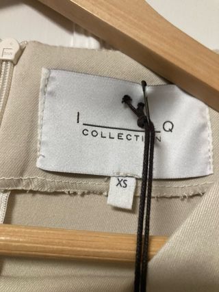 IQ blusa beige y azul Talla XS sin estrenar
