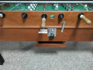 Futbolín profesional con tapa de cristal