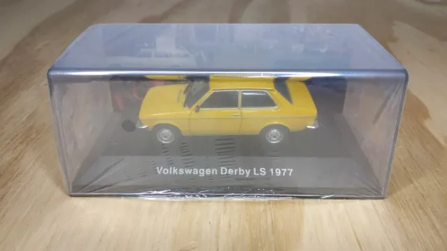 Derby coche escala 1:43